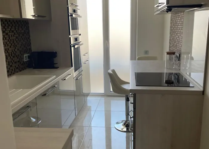 Magnifique Avec Vue Sur *