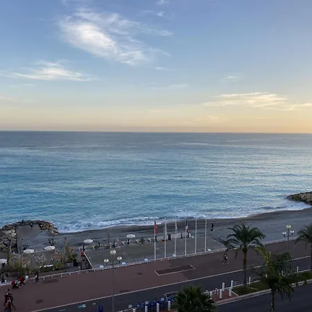 Magnifique Avec Vue Sur Niza